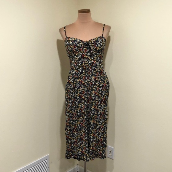 Francesca’s Collection AUW Wide Leg Jumpsuit Size Medium Navy Blue Floral Print - Picture 2 of 12